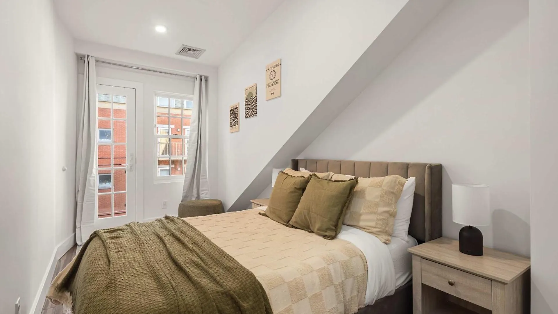 Spacious 3Br Family Haven In Lower Manhattan New York 0*,  USA